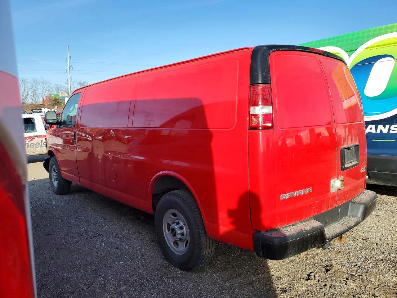 2017 GMC SAVANA G3500 photo 3