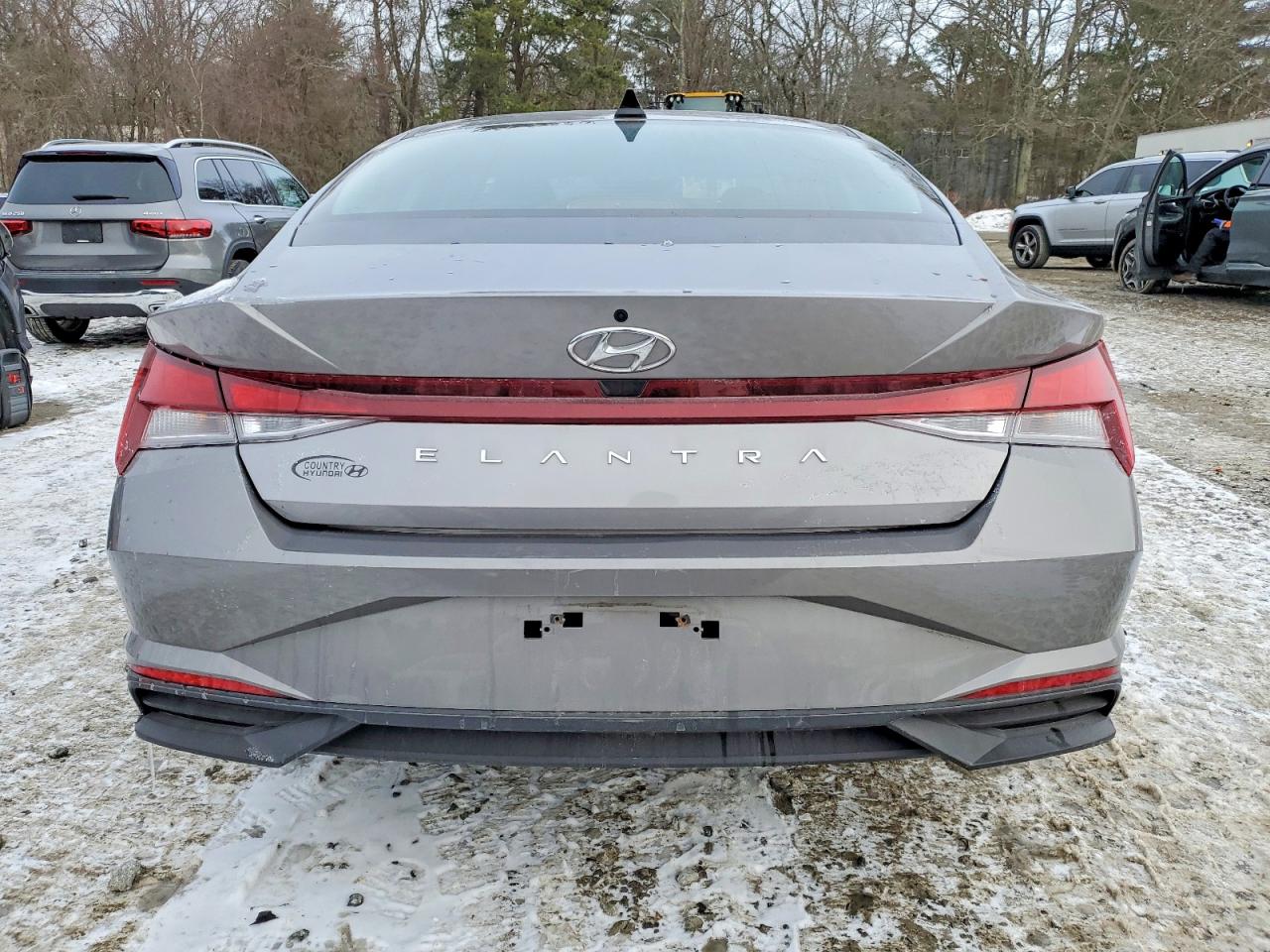 2023 HYUNDAI ELANTRA SE photo 16