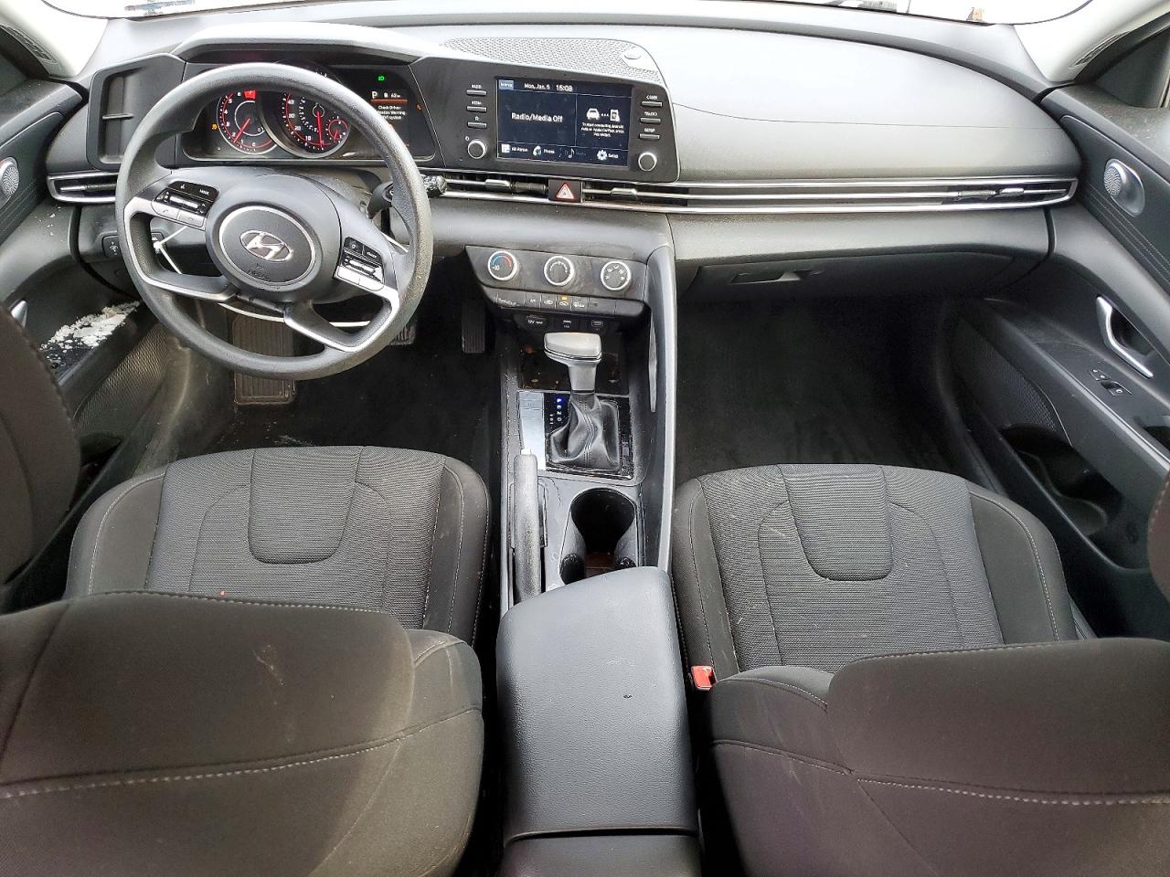 2023 HYUNDAI ELANTRA SE photo 22