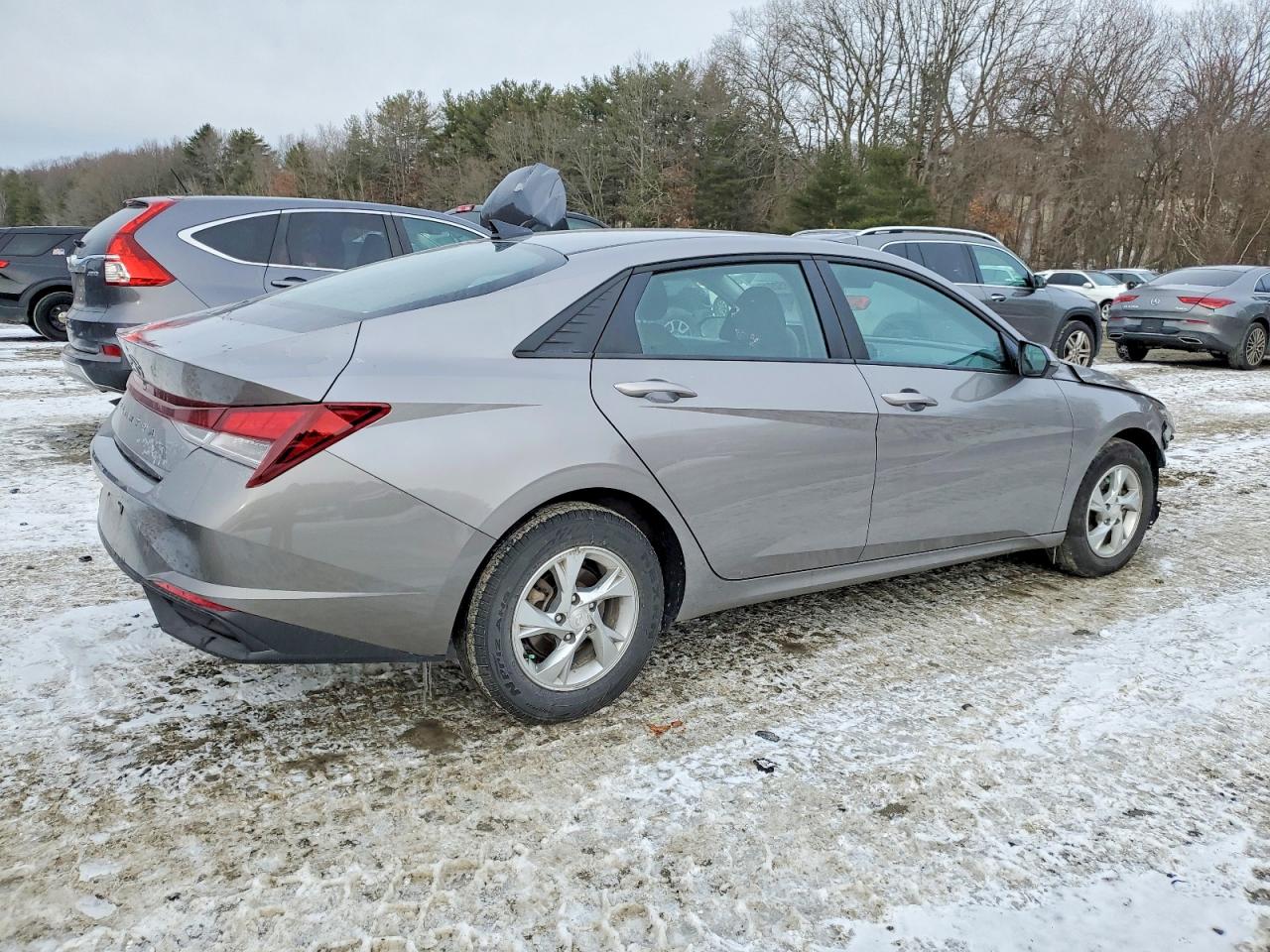 2023 HYUNDAI ELANTRA SE photo 7