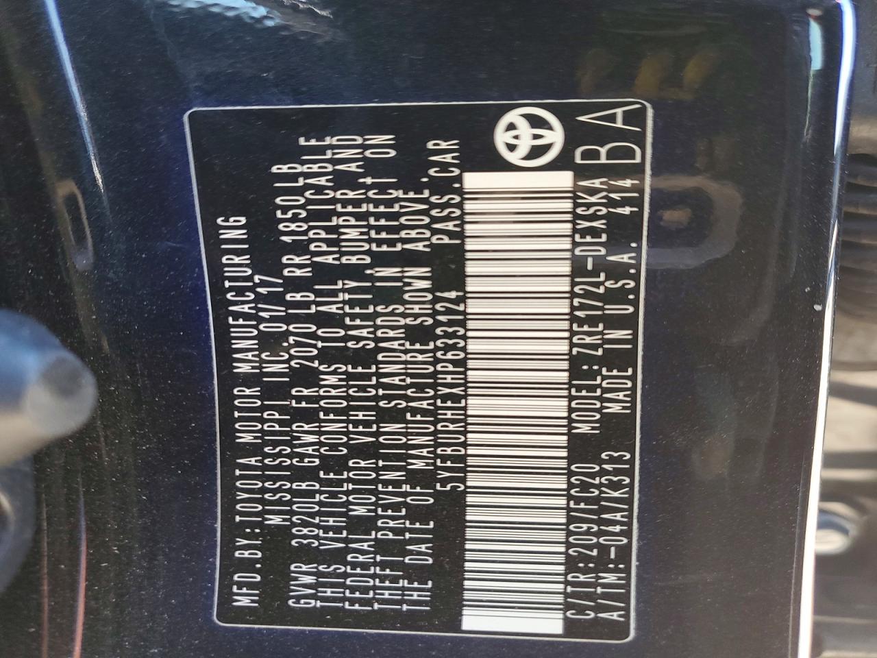 2017 TOYOTA COROLLA L photo 37