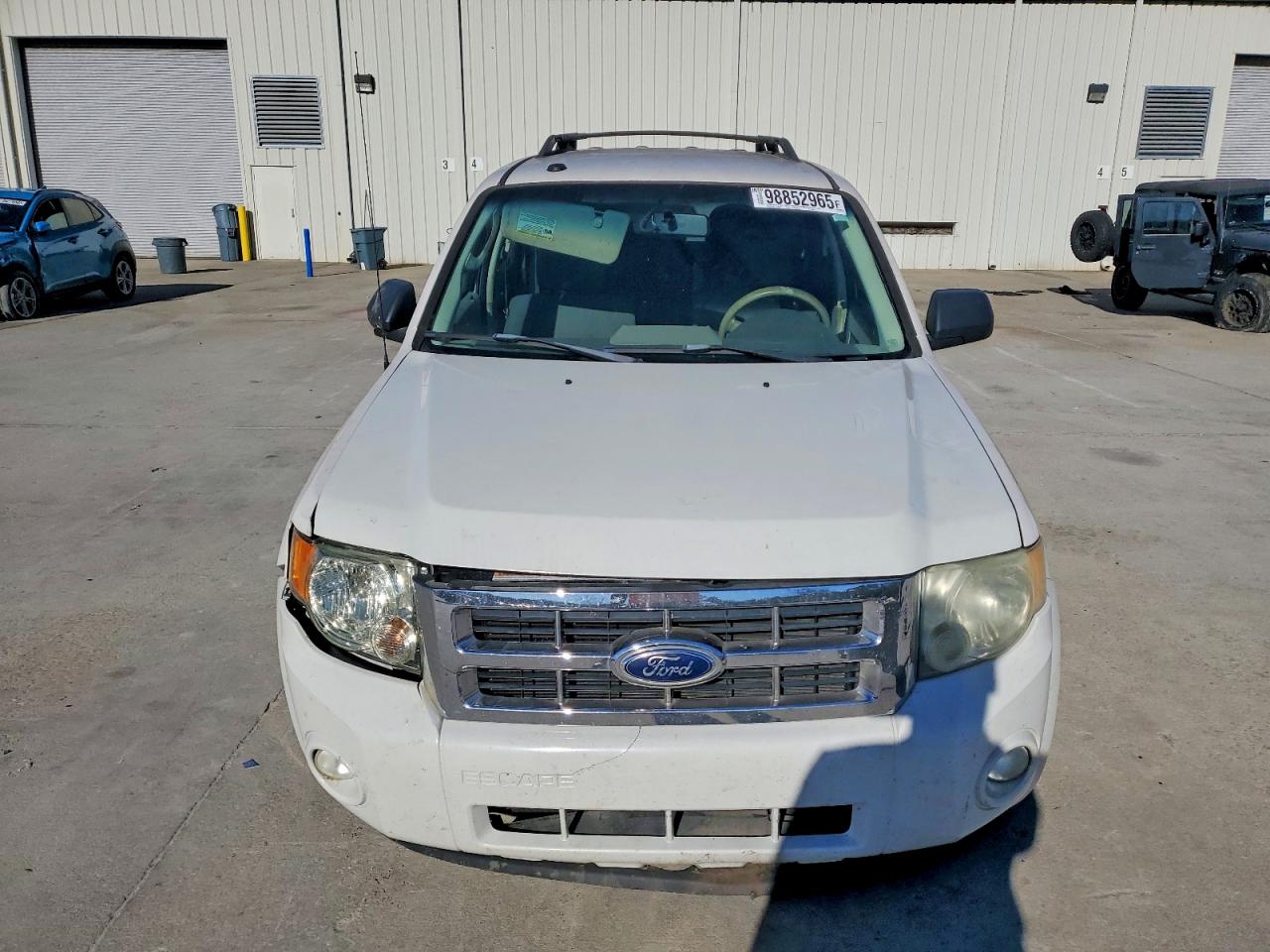 2010 FORD ESCAPE XLT photo 13