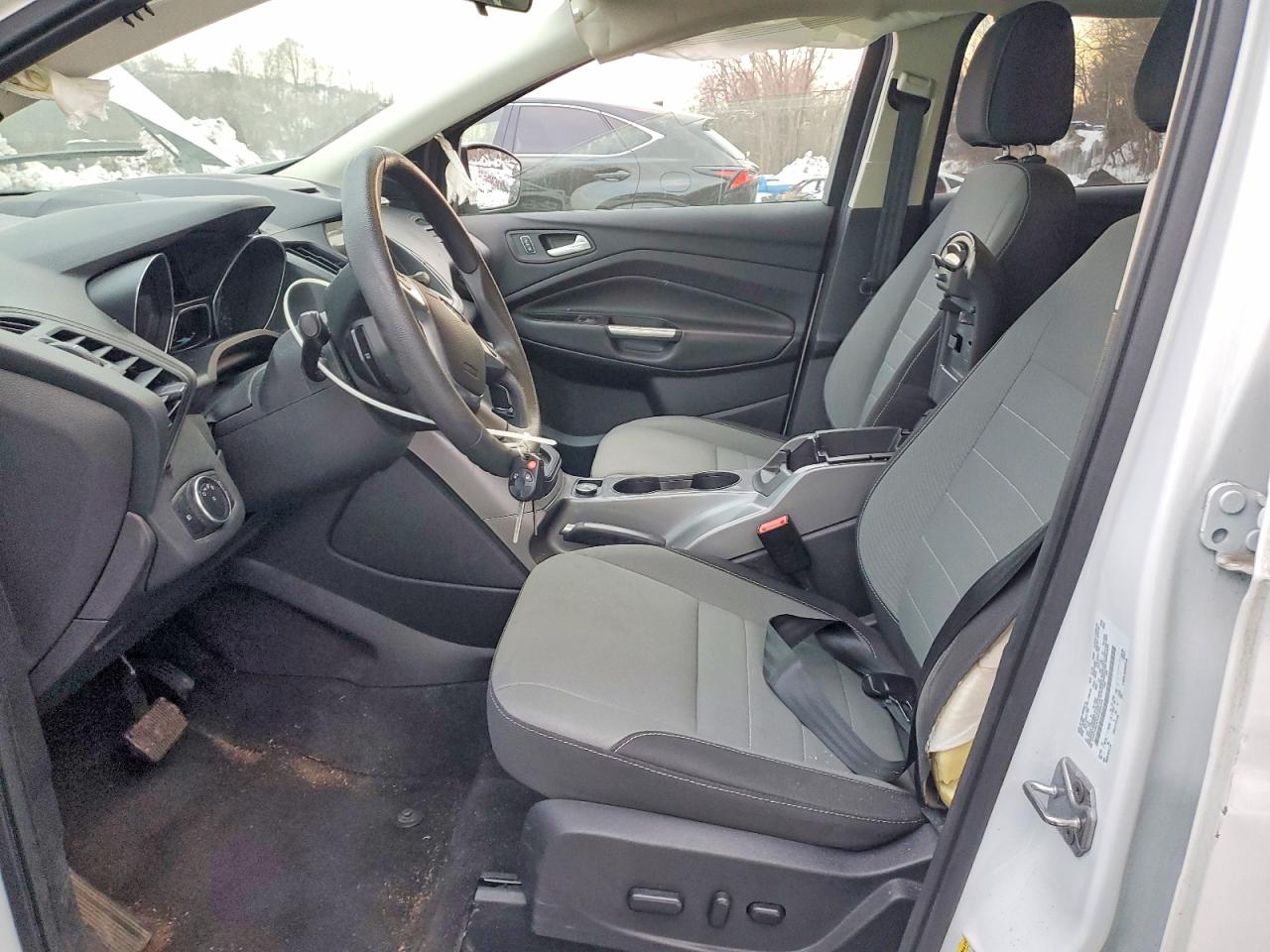 2016 FORD ESCAPE SE photo 7