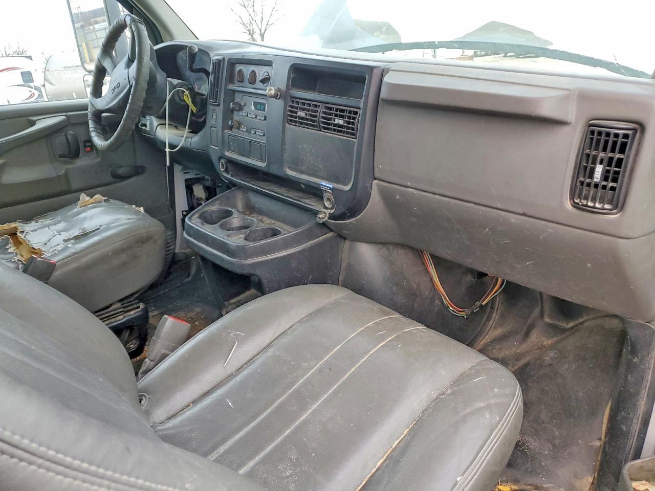 2007 GMC SAVANA CUTAWAY G3500 photo 8