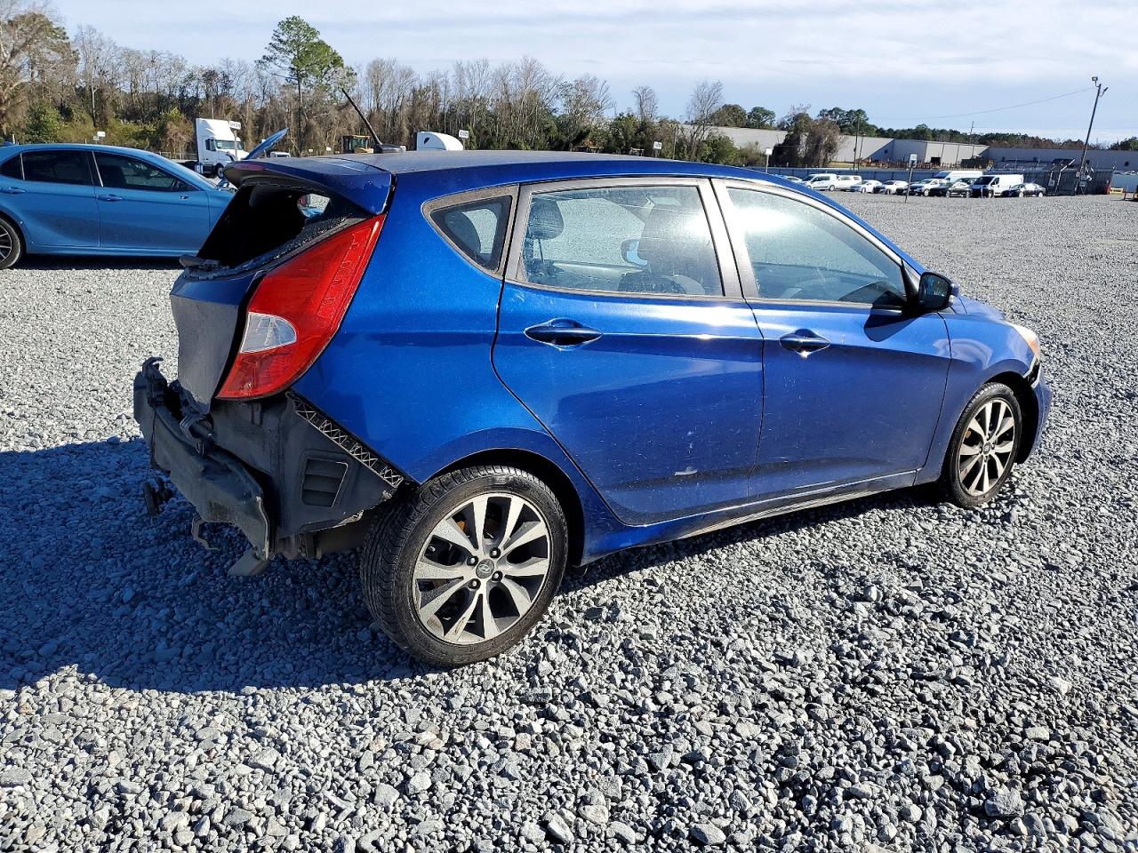 2016 HYUNDAI ACCENT SPORT photo 3