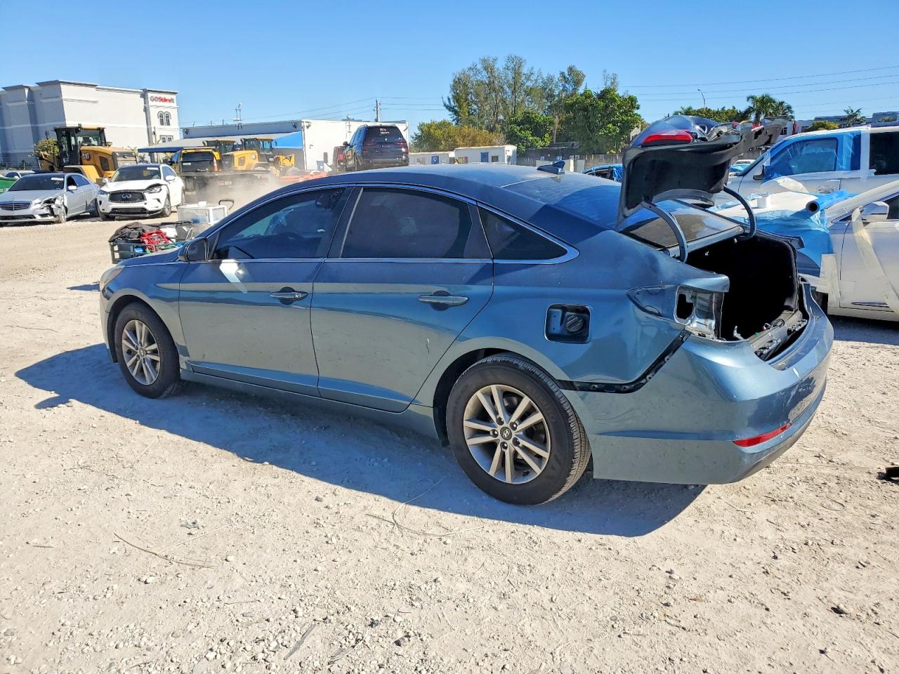 2017 HYUNDAI SONATA SE photo 2