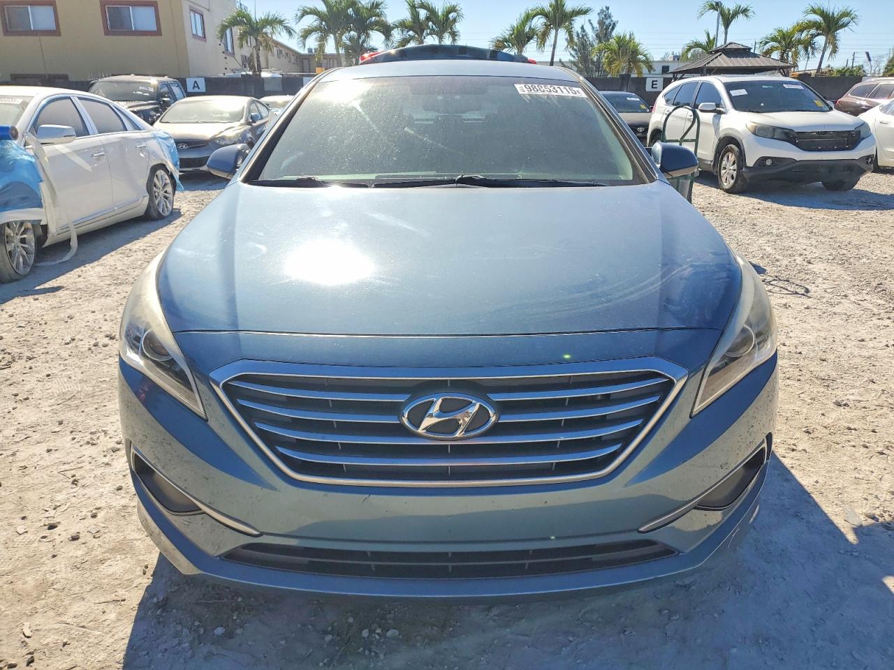 2017 HYUNDAI SONATA SE photo 5