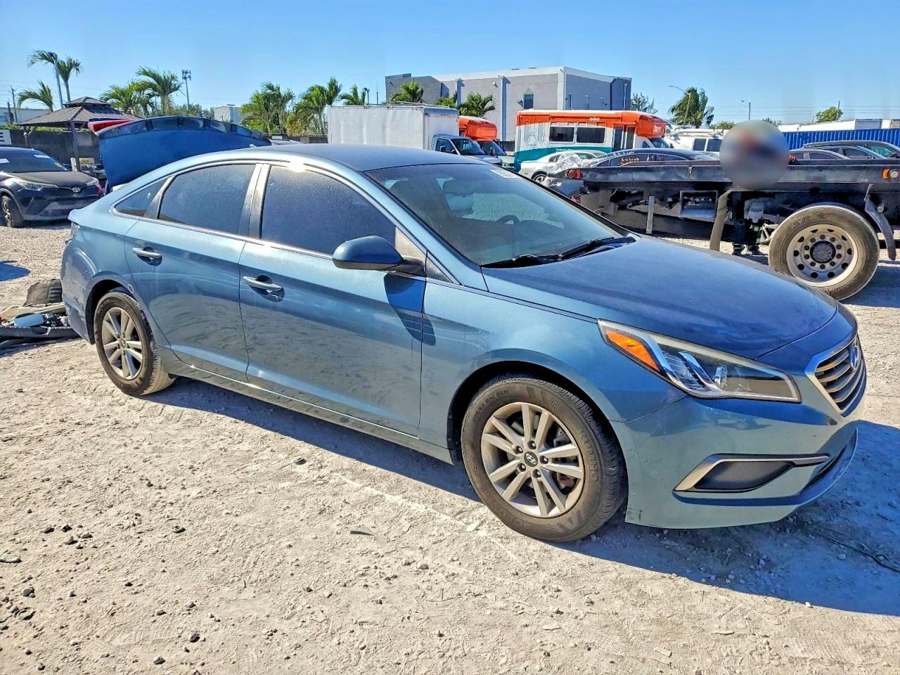 2017 HYUNDAI SONATA SE photo 4