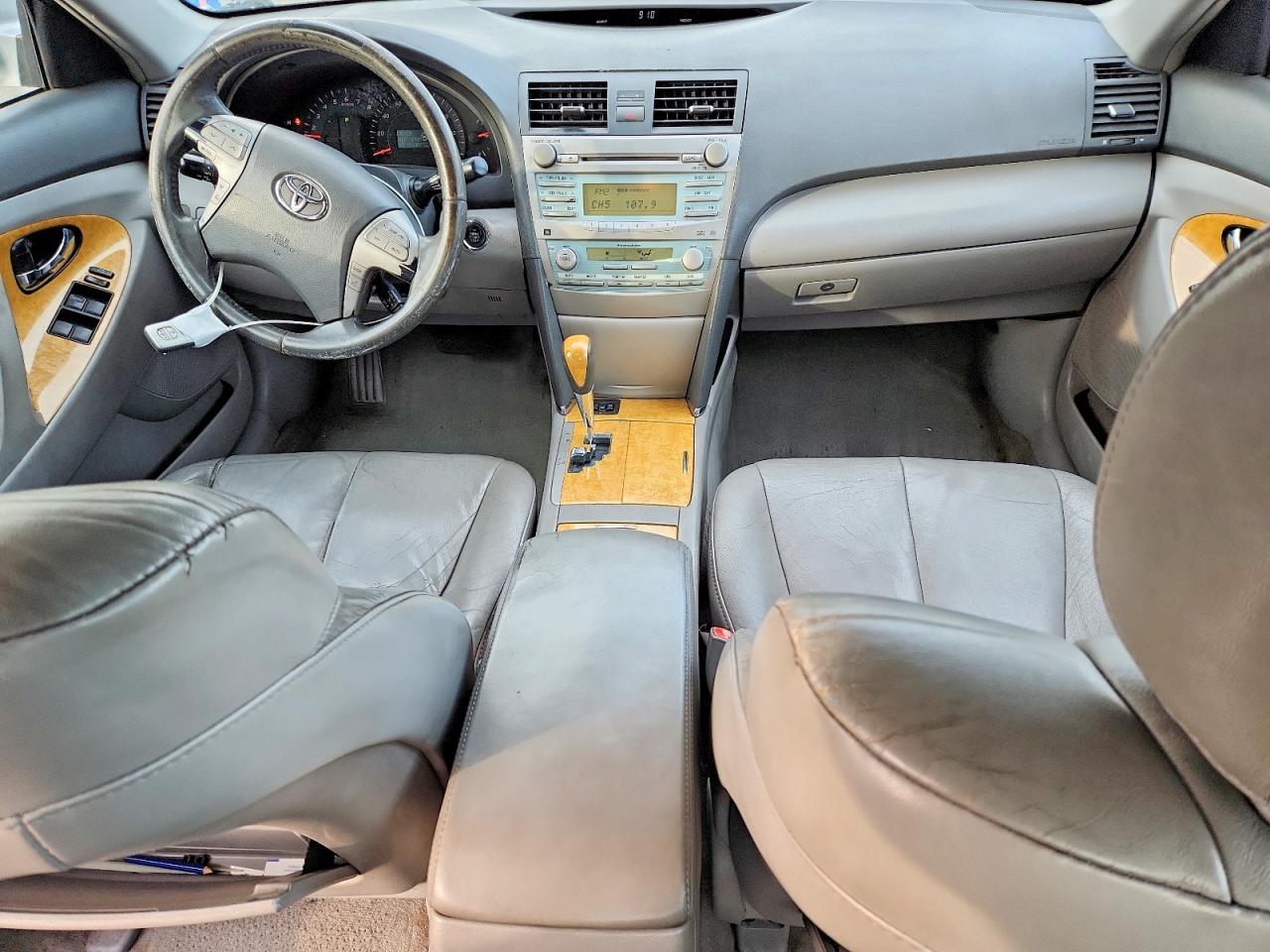 2007 TOYOTA CAMRY LE photo 8