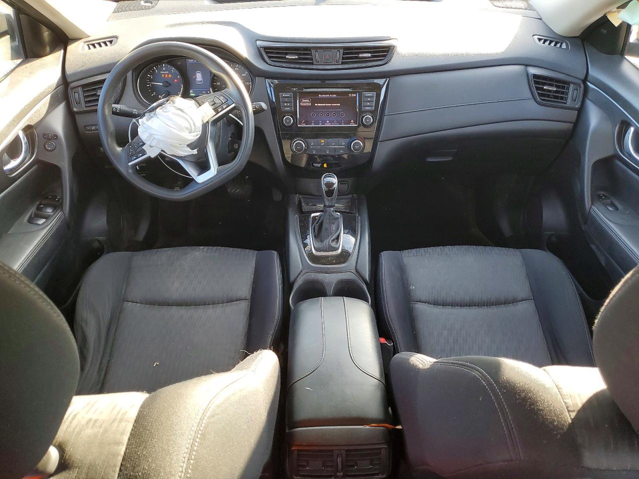 2018 NISSAN ROGUE S photo 8