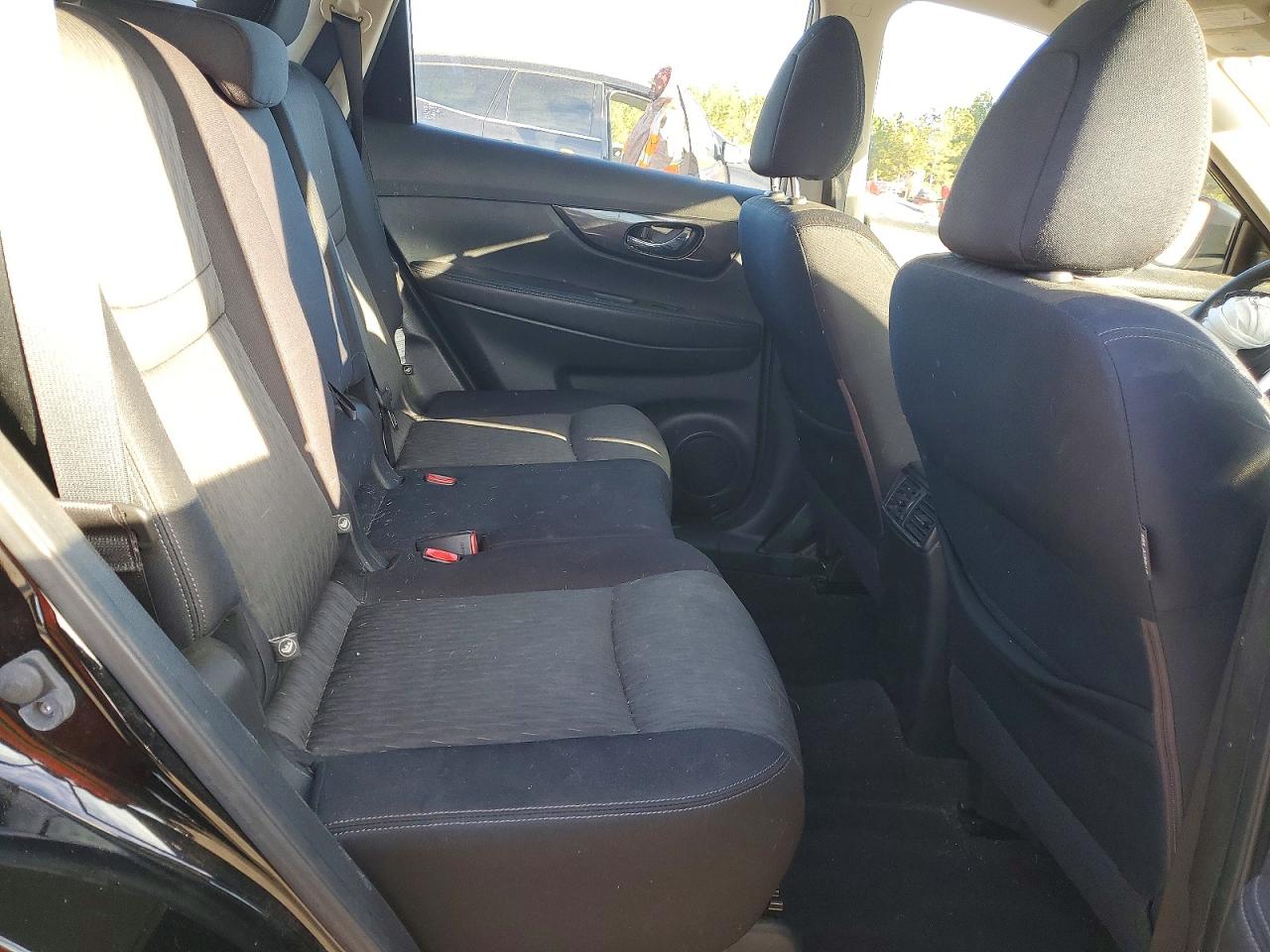 2018 NISSAN ROGUE S photo 10