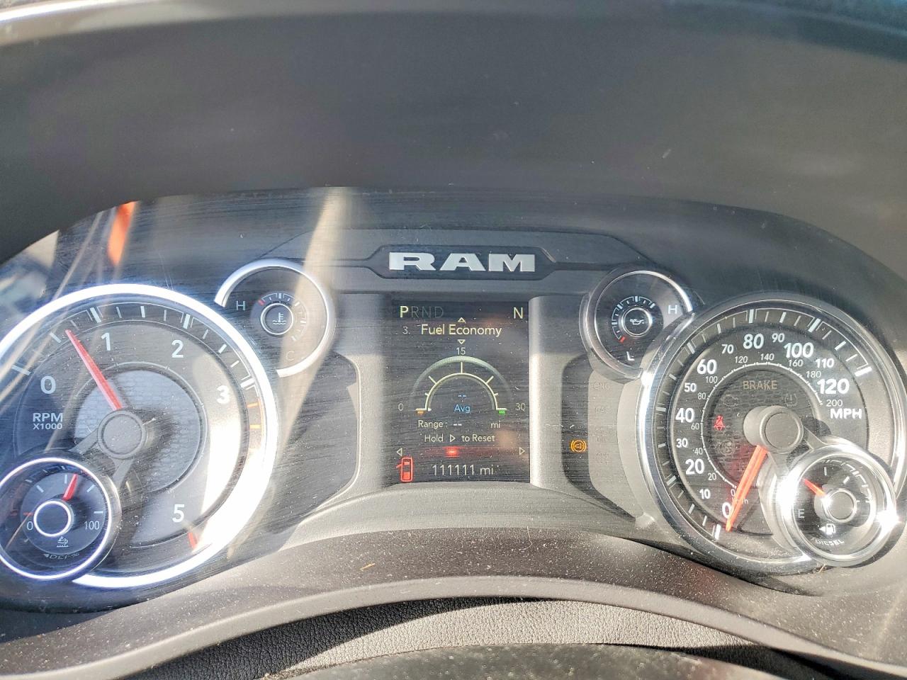 2022 RAM 3500 photo 9
