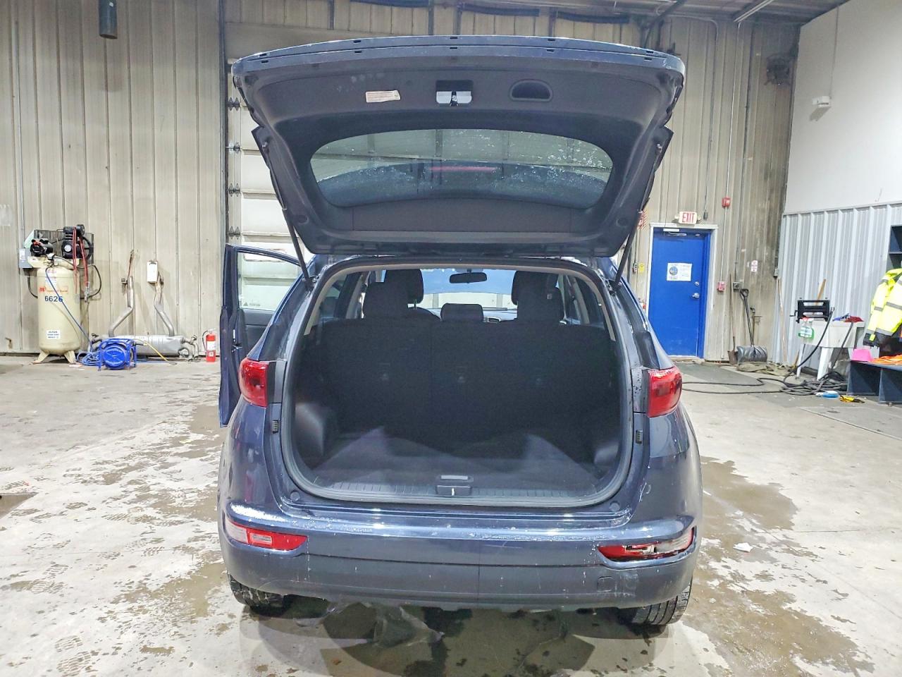 2017 KIA SPORTAGE LX photo 16