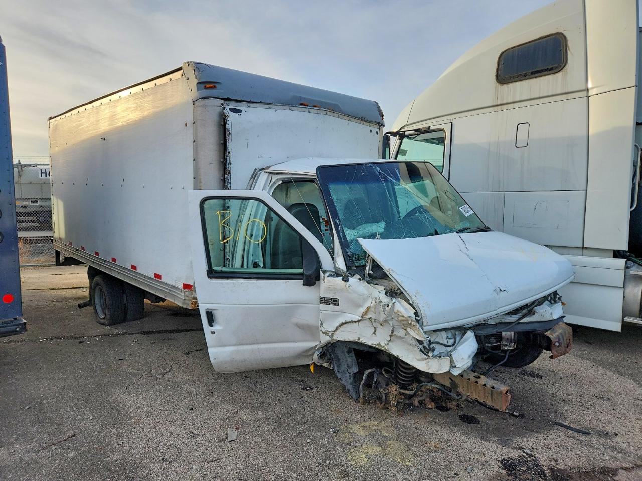 2005 FORD ECONOLINE E350 SUPER DUTY CUTAWAY VAN photo 4