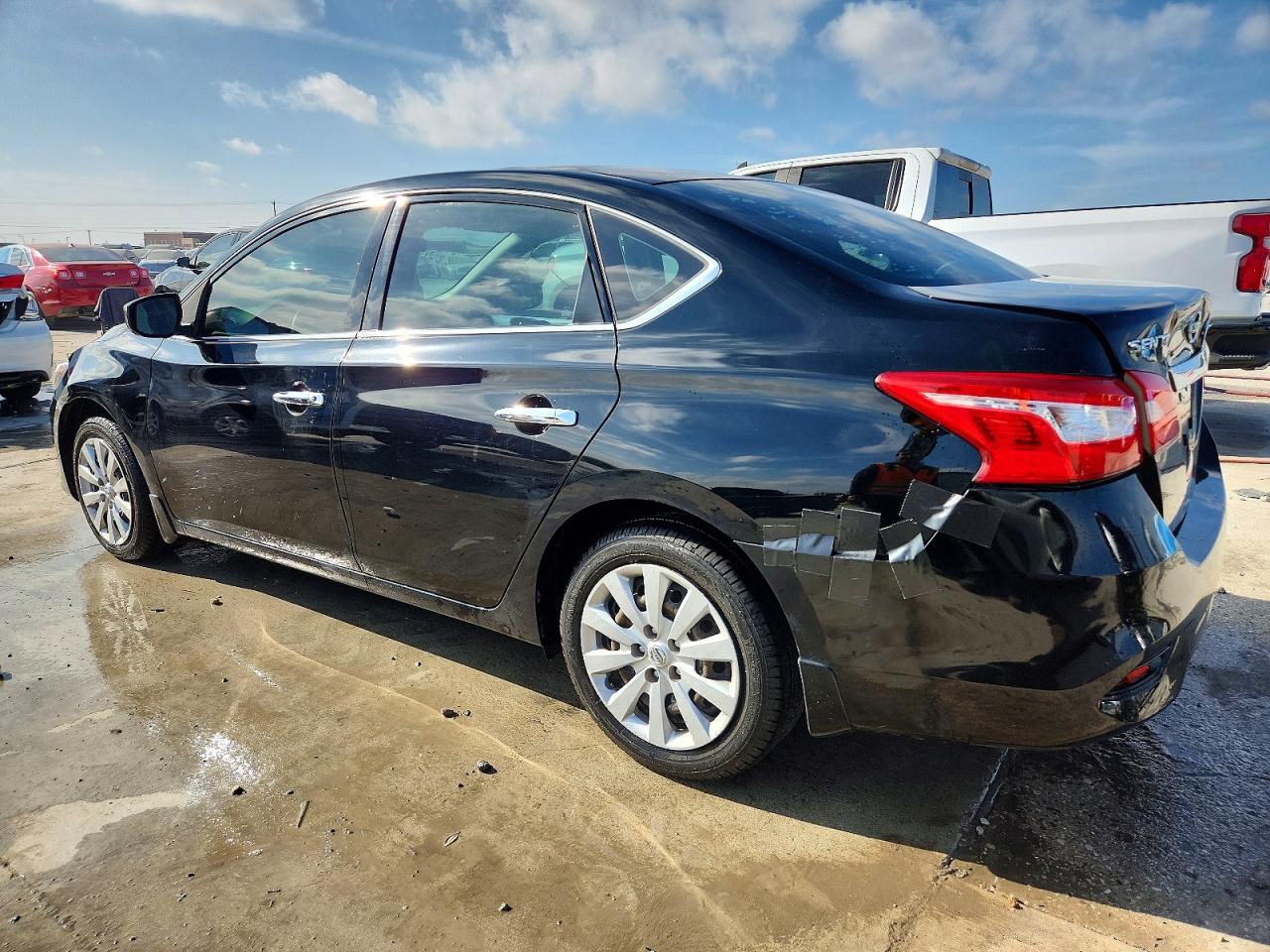 2019 NISSAN SENTRA S photo 2