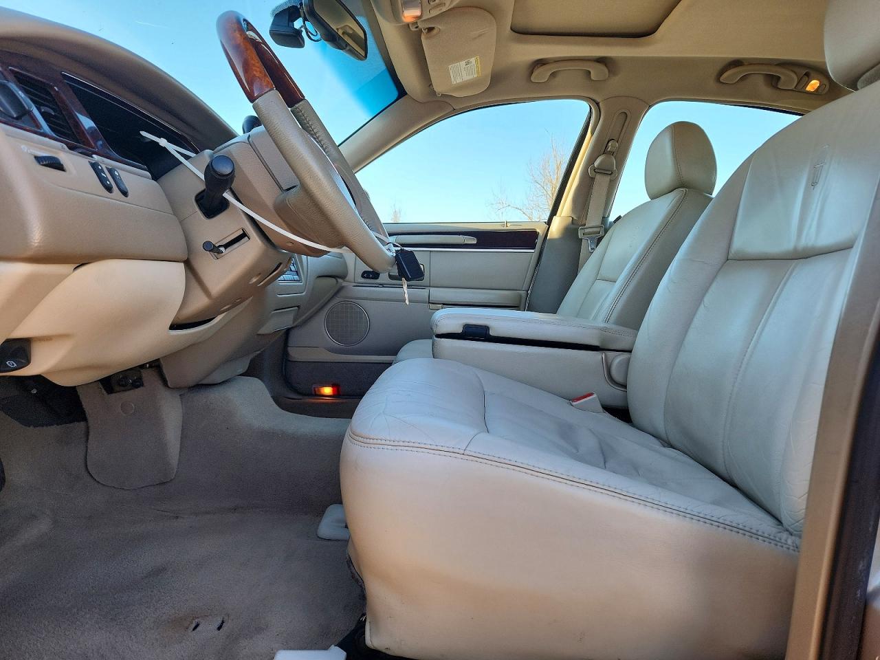 2007 LINCOLN TOWN CAR SIGNATURE LIMITED photo 7