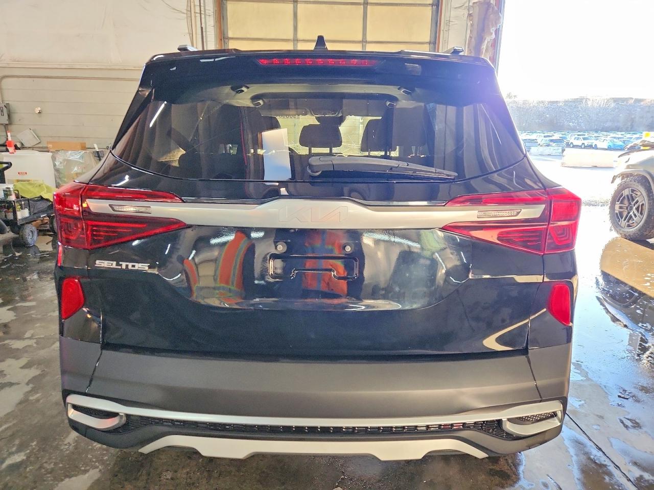 2023 KIA SELTOS S photo 6