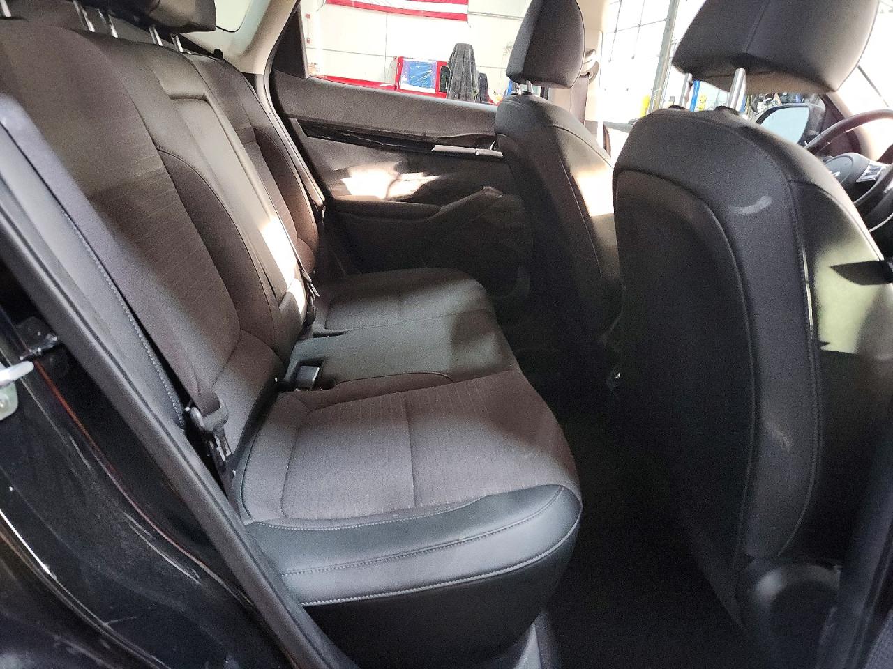 2023 KIA SELTOS S photo 11