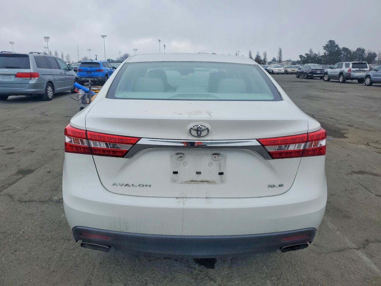 2013 TOYOTA AVALON BASE photo 6