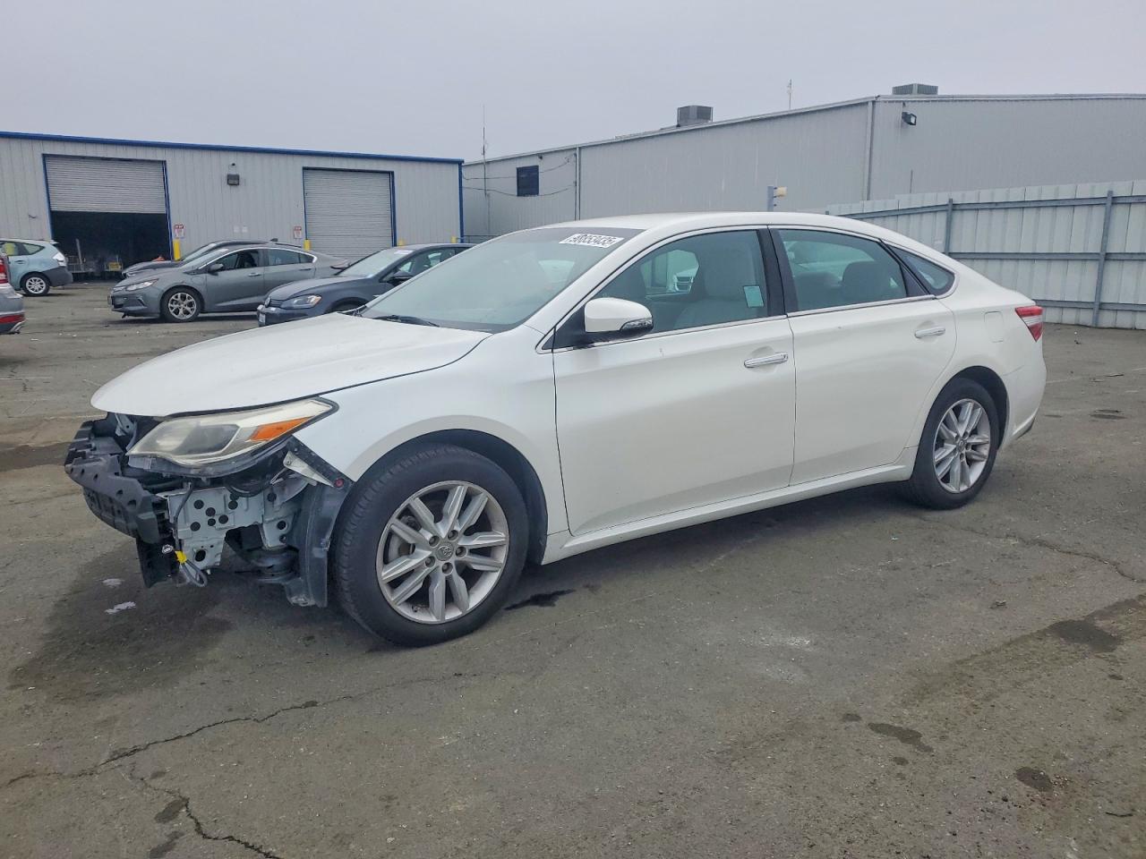 2013 TOYOTA AVALON