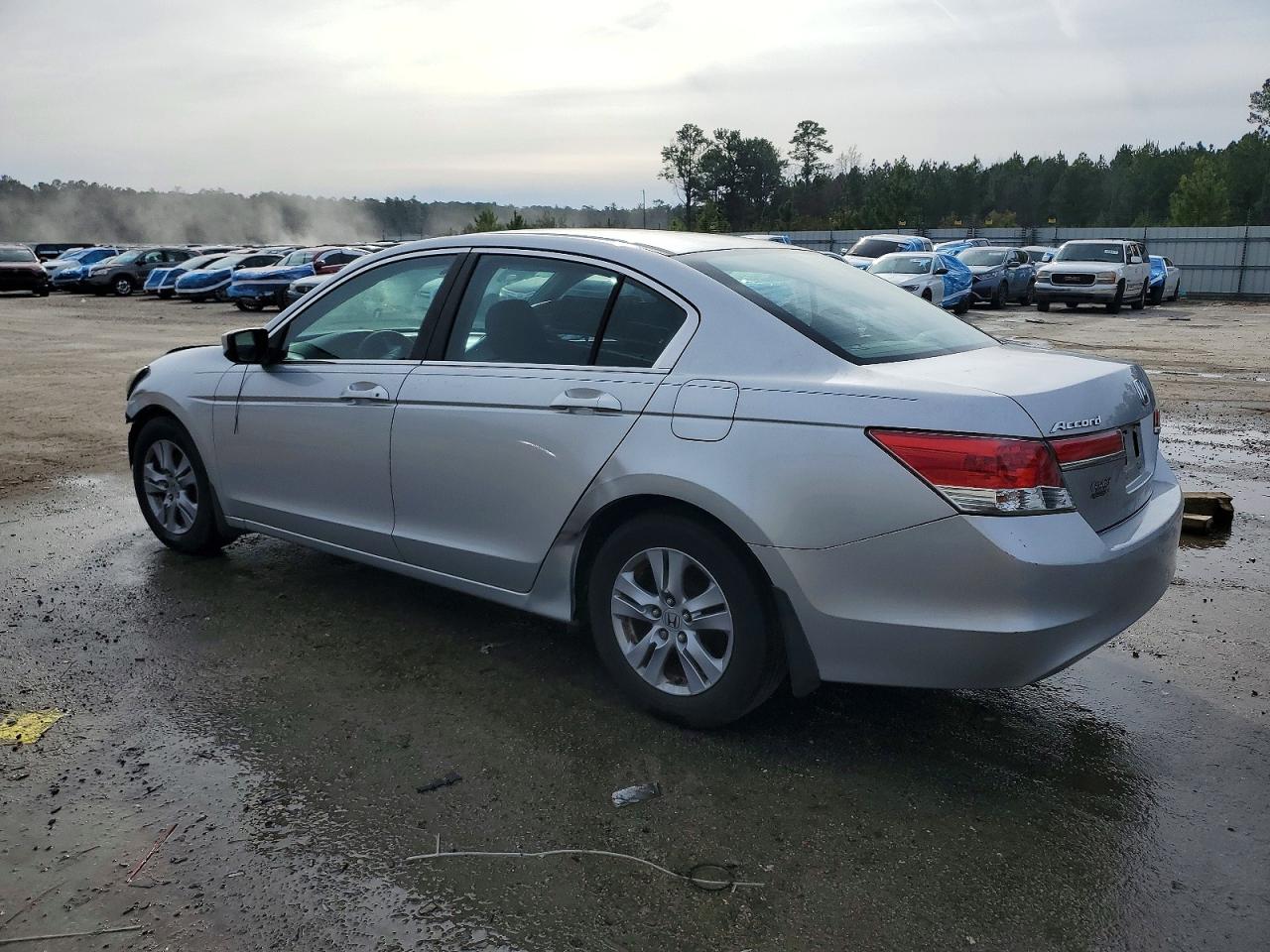 2012 HONDA ACCORD LXP photo 4