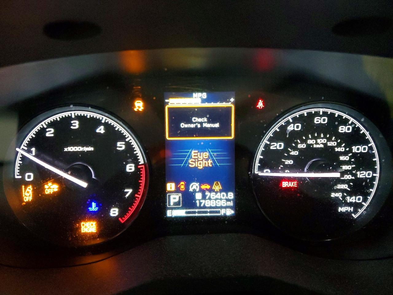2019 SUBARU FORESTER photo 17