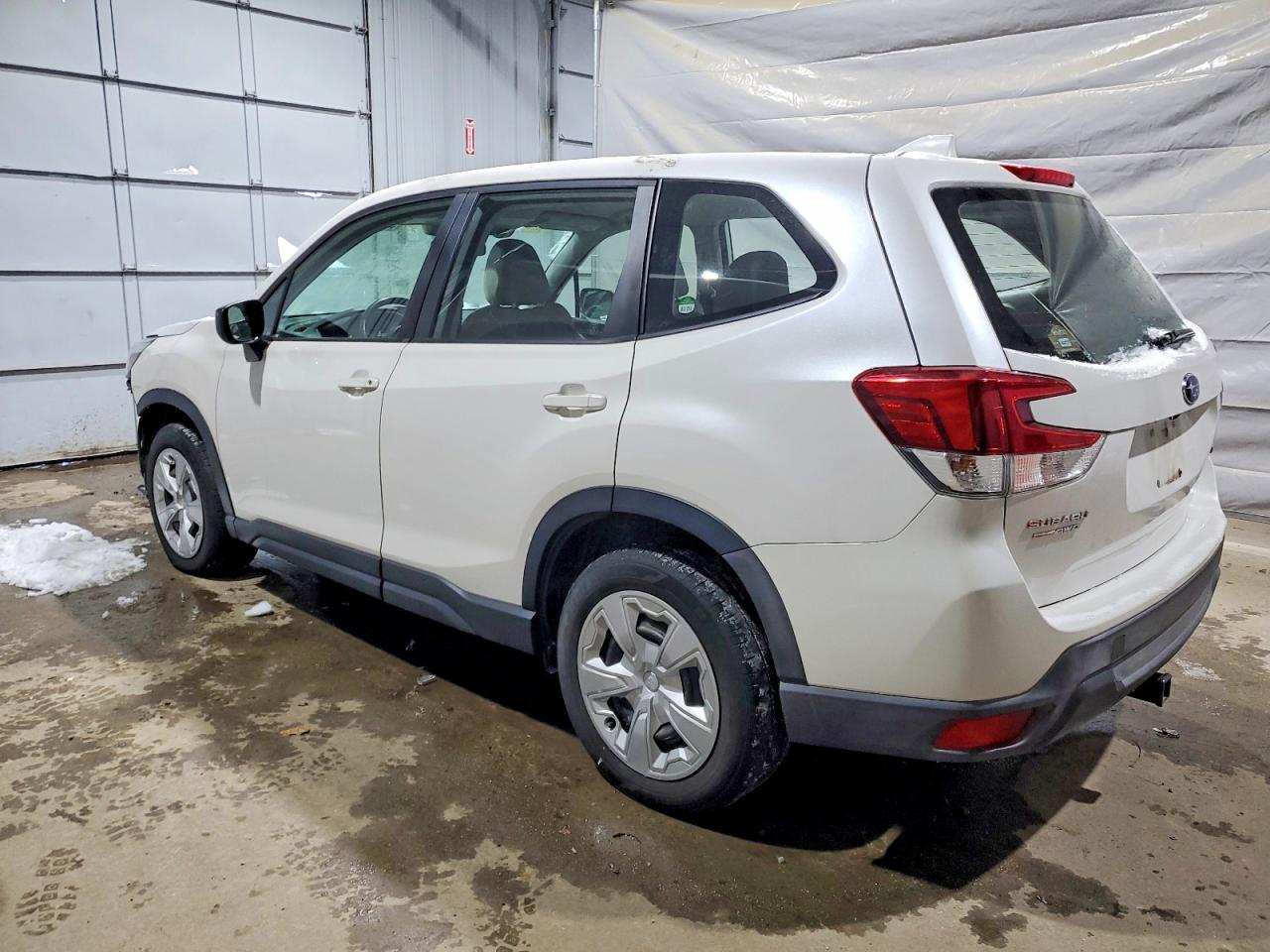 2019 SUBARU FORESTER photo 3