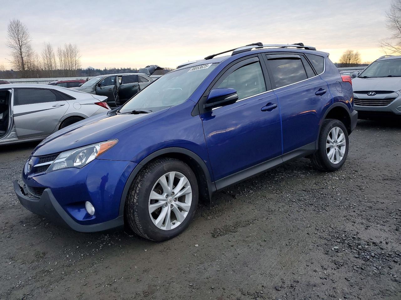 2015 TOYOTA RAV4