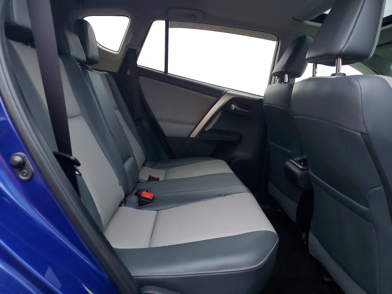 2015 TOYOTA RAV4 LIMITED photo 11