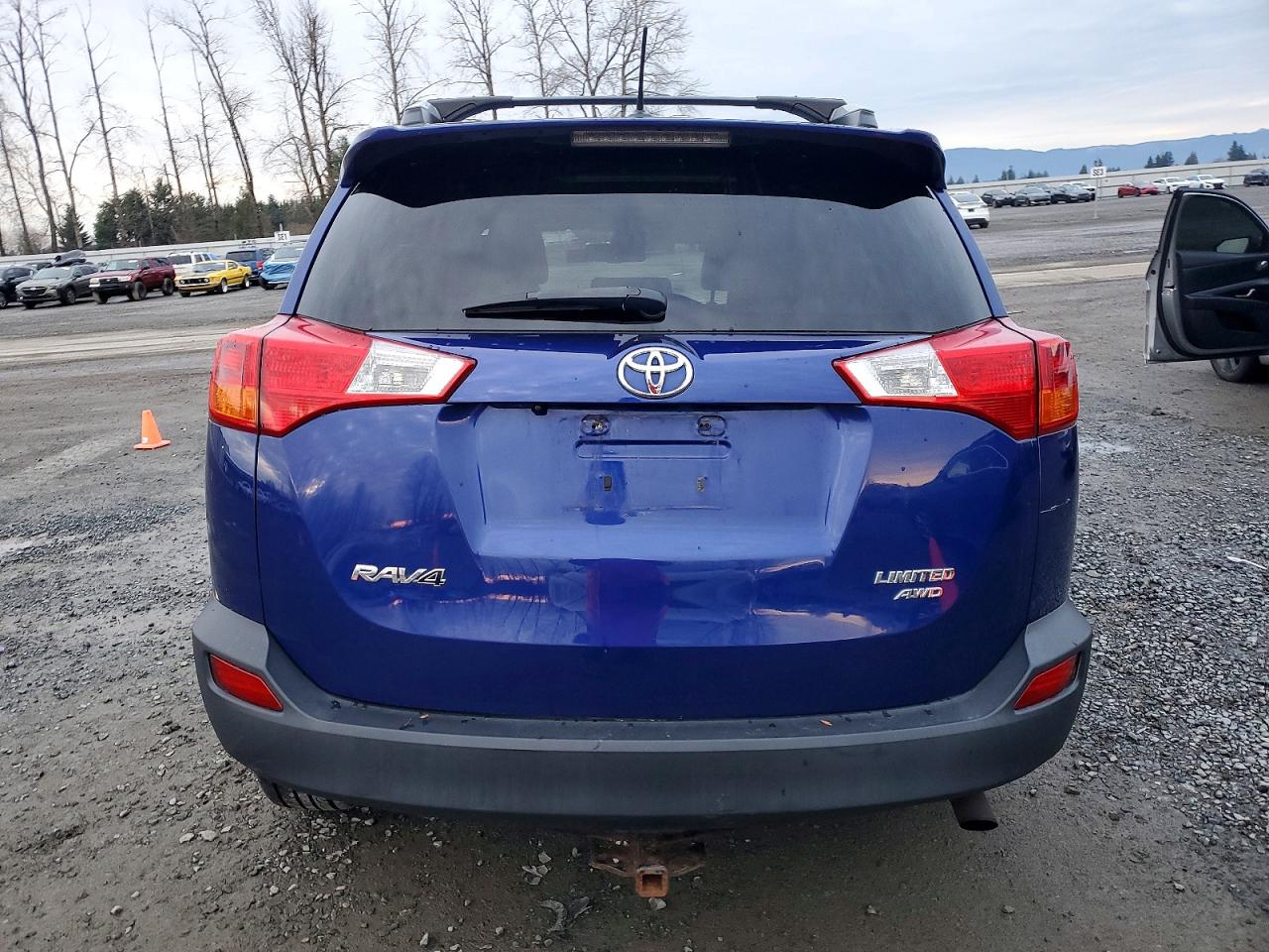 2015 TOYOTA RAV4 LIMITED photo 6