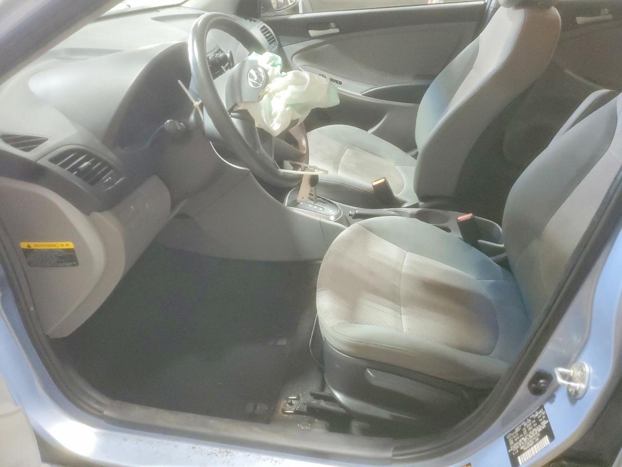 2014 HYUNDAI ACCENT GS photo 13