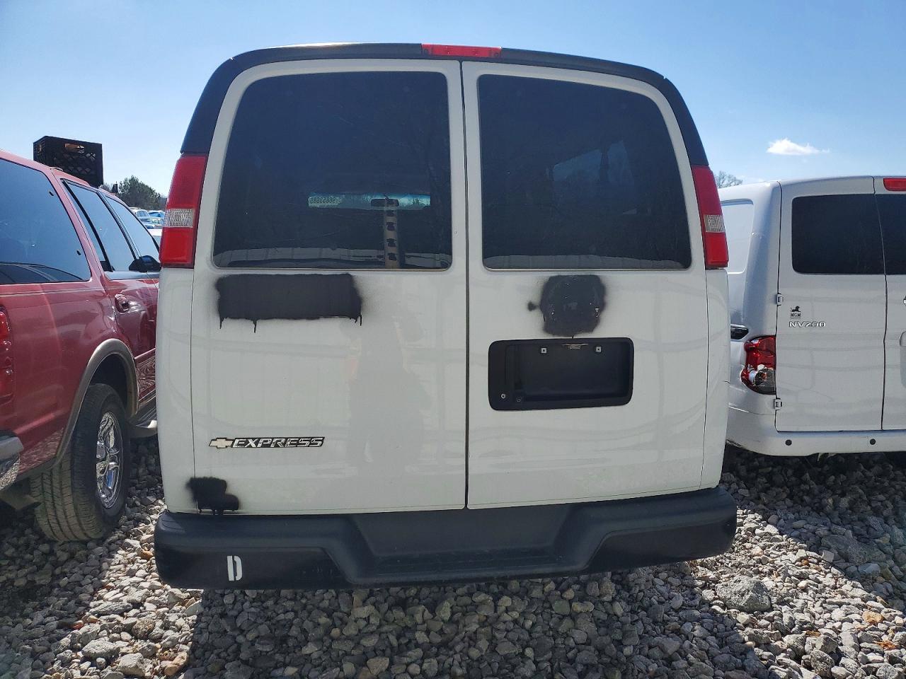 2019 CHEVROLET EXPRESS G3500 LS photo 11