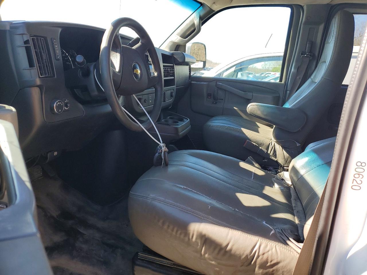 2019 CHEVROLET EXPRESS G3500 LS photo 13