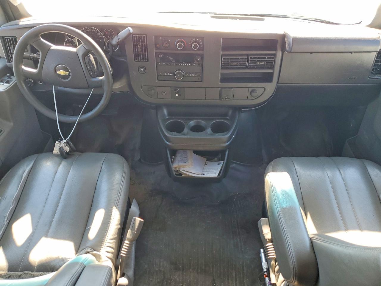 2019 CHEVROLET EXPRESS G3500 LS photo 15