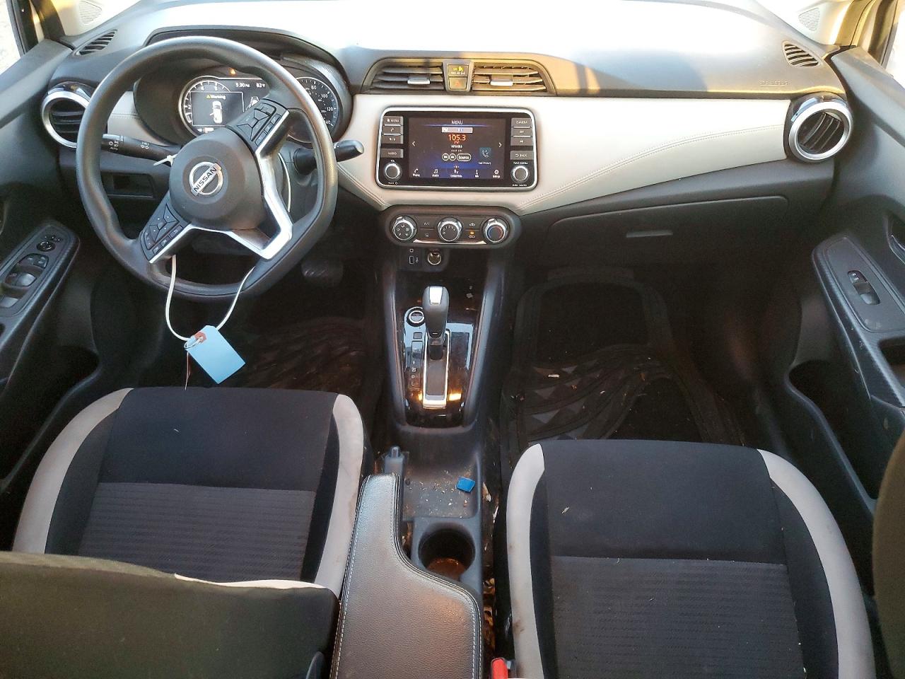 2020 NISSAN VERSA SV photo 8