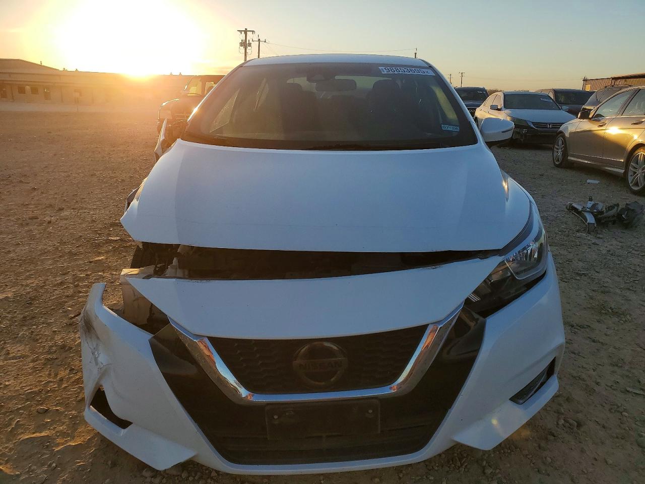 2020 NISSAN VERSA SV photo 5
