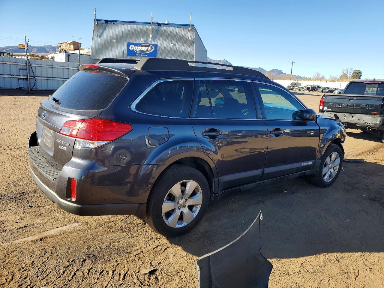 2011 SUBARU OUTBACK 2.5I PREMIUM photo 3