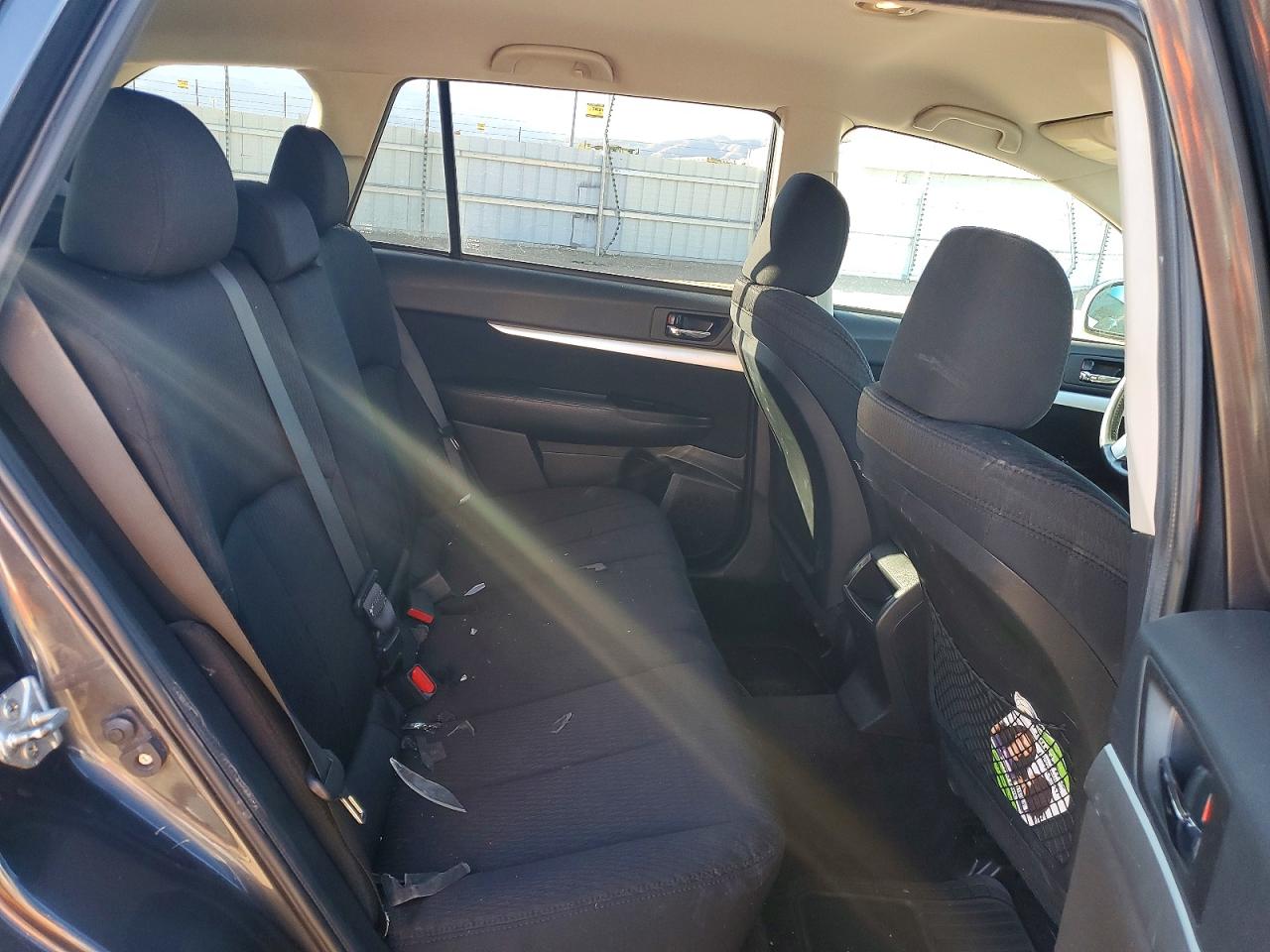 2011 SUBARU OUTBACK 2.5I PREMIUM photo 10