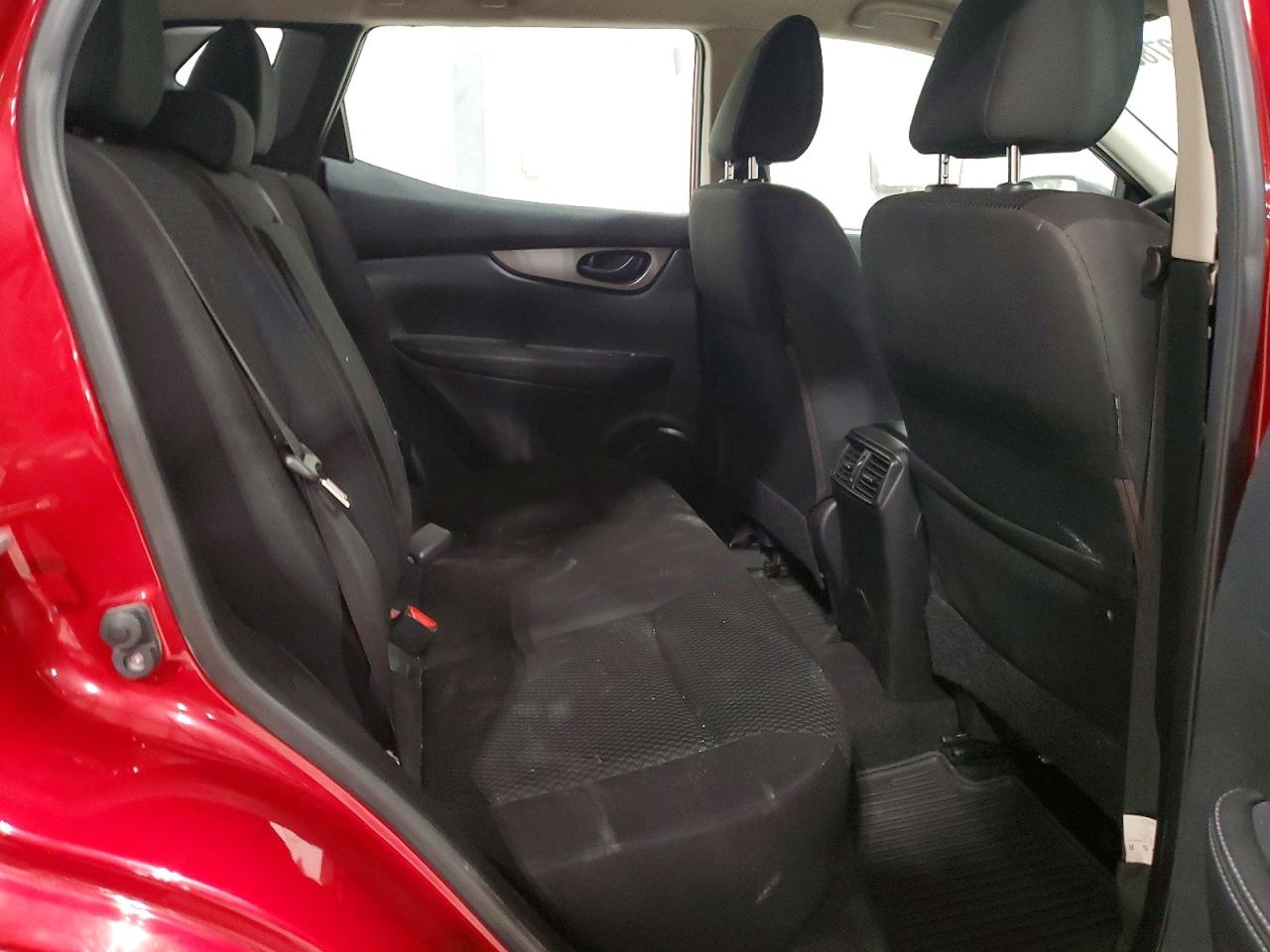 2018 NISSAN ROGUE SPORT S photo 10