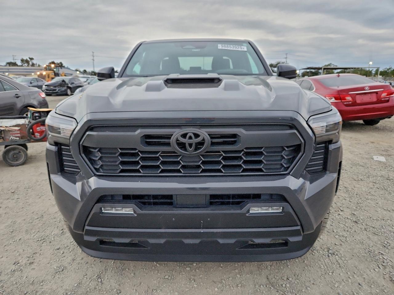2025 TOYOTA TACOMA DOUBLE CAB photo 5