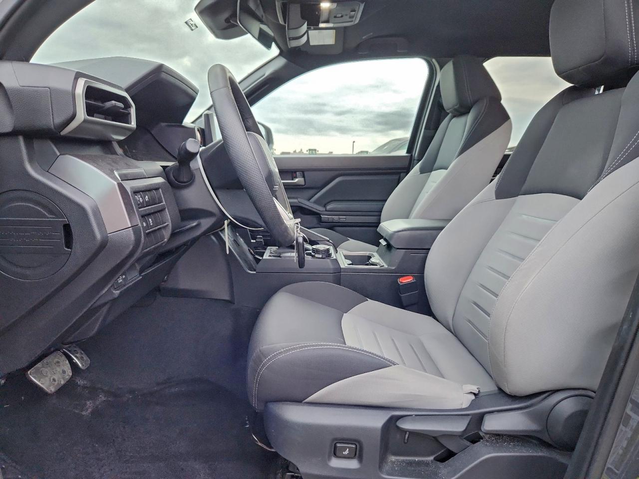 2025 TOYOTA TACOMA DOUBLE CAB photo 7