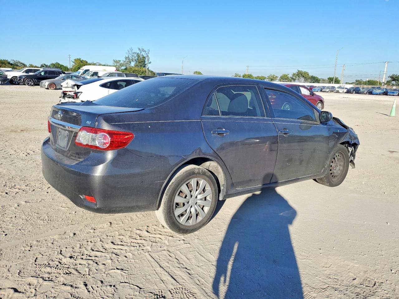 2013 TOYOTA COROLLA BASE photo 3