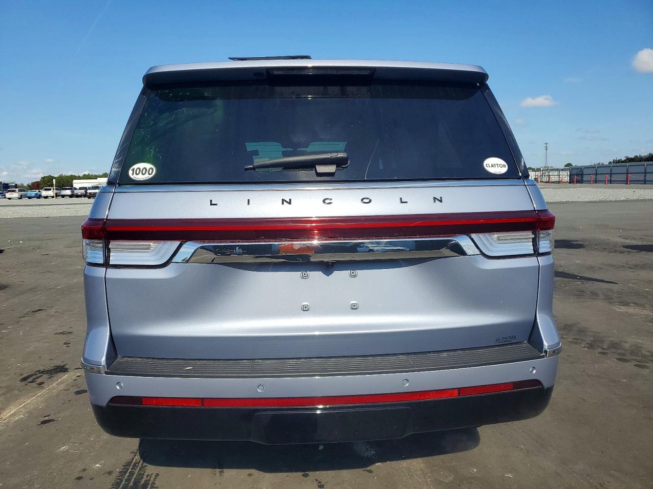 2024 LINCOLN NAVIGATOR BLACK LABEL photo 6