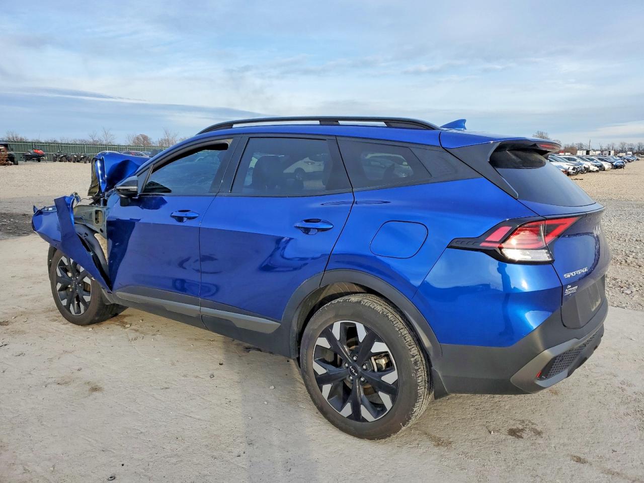 2023 KIA SPORTAGE X LINE photo 2