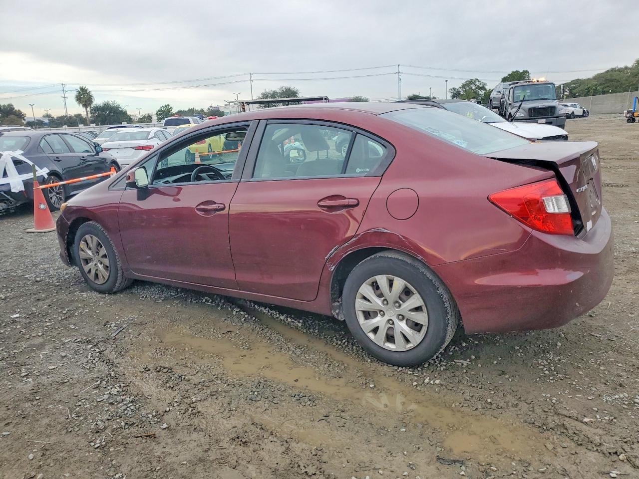 2012 HONDA CIVIC LX photo 3