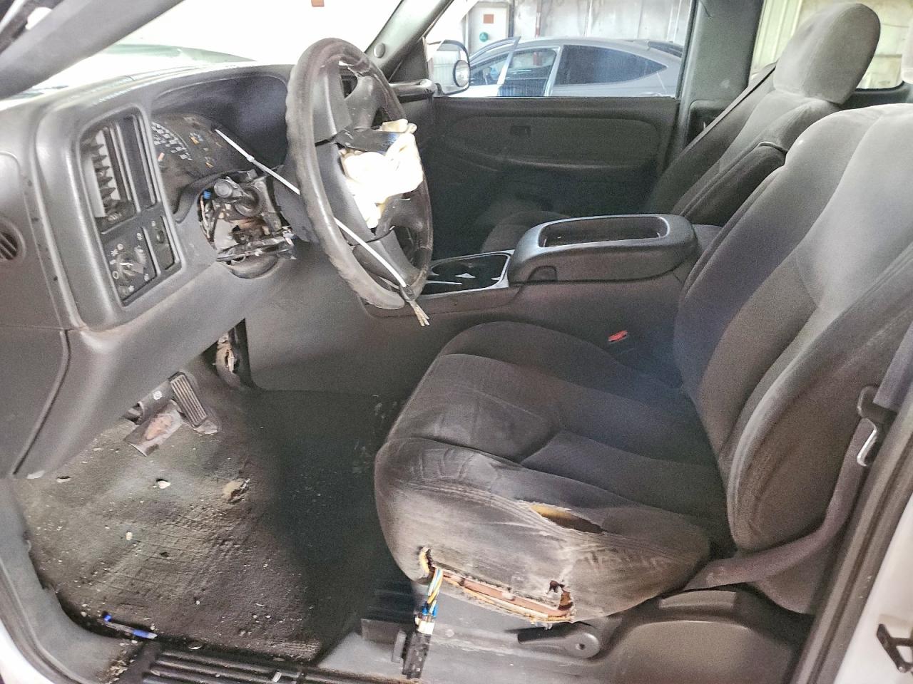 2003 CHEVROLET SILVERADO C1500 photo 7