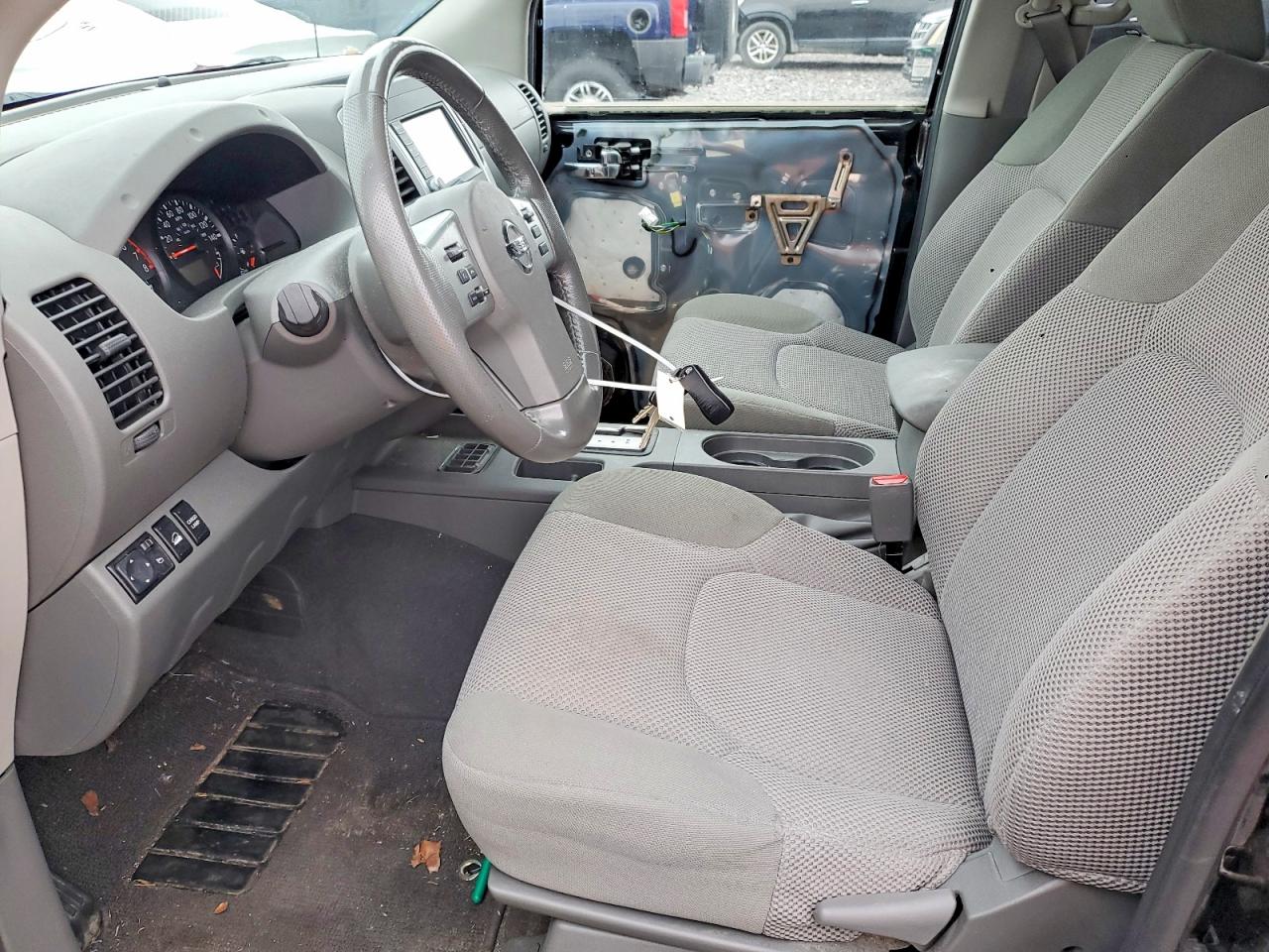 2019 NISSAN FRONTIER S photo 7