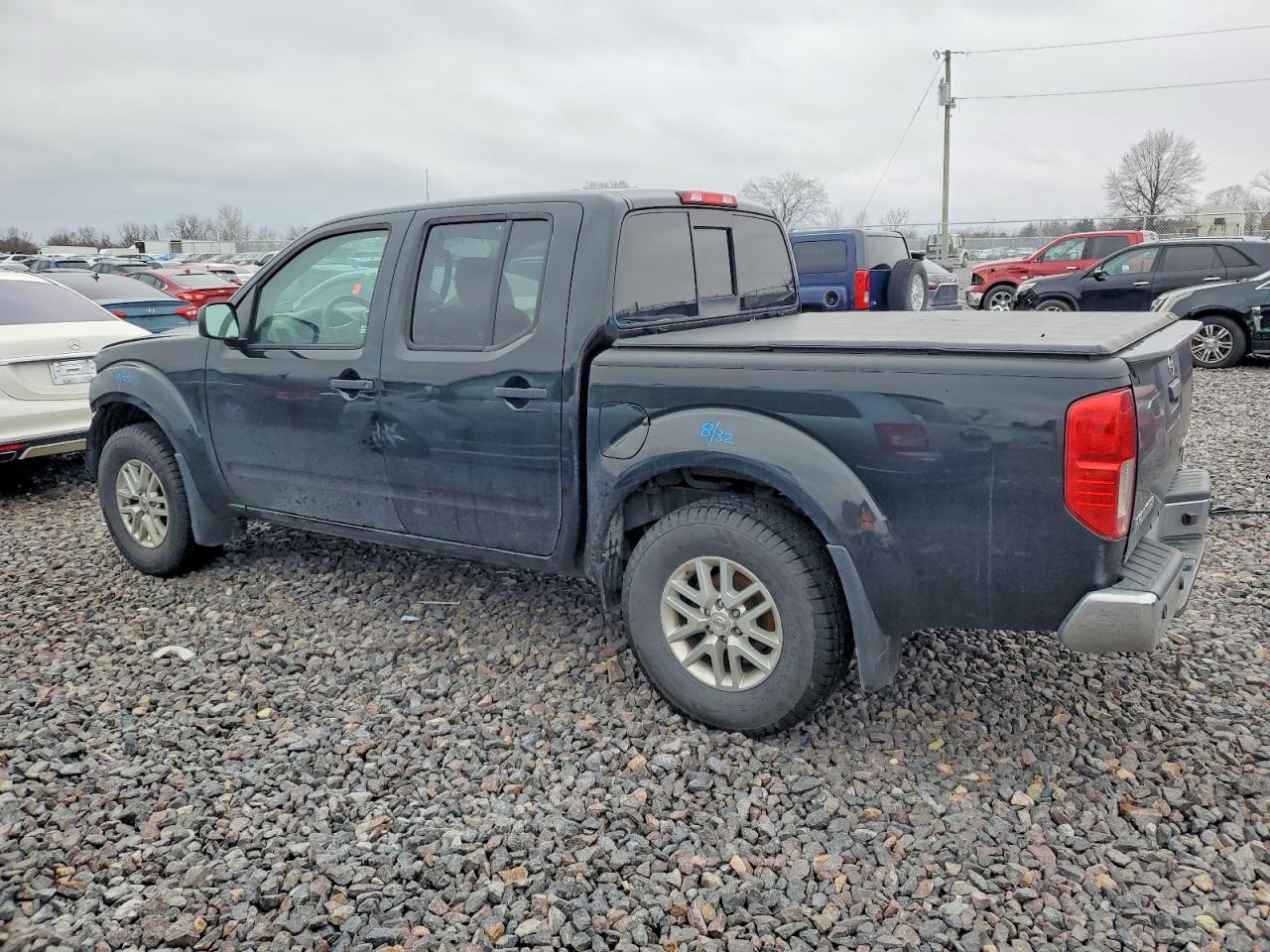 2019 NISSAN FRONTIER S photo 2