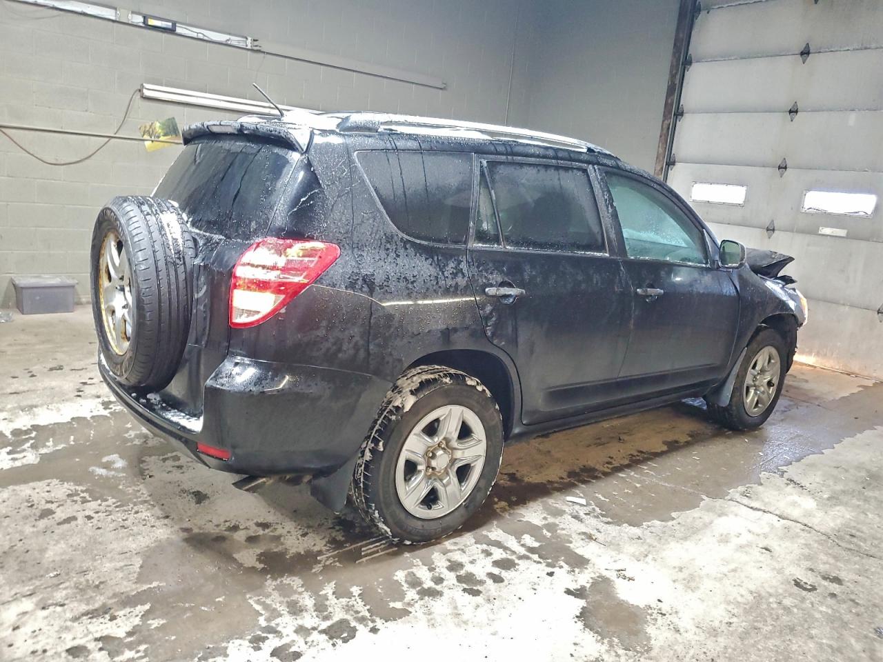 2012 TOYOTA RAV4 photo 3