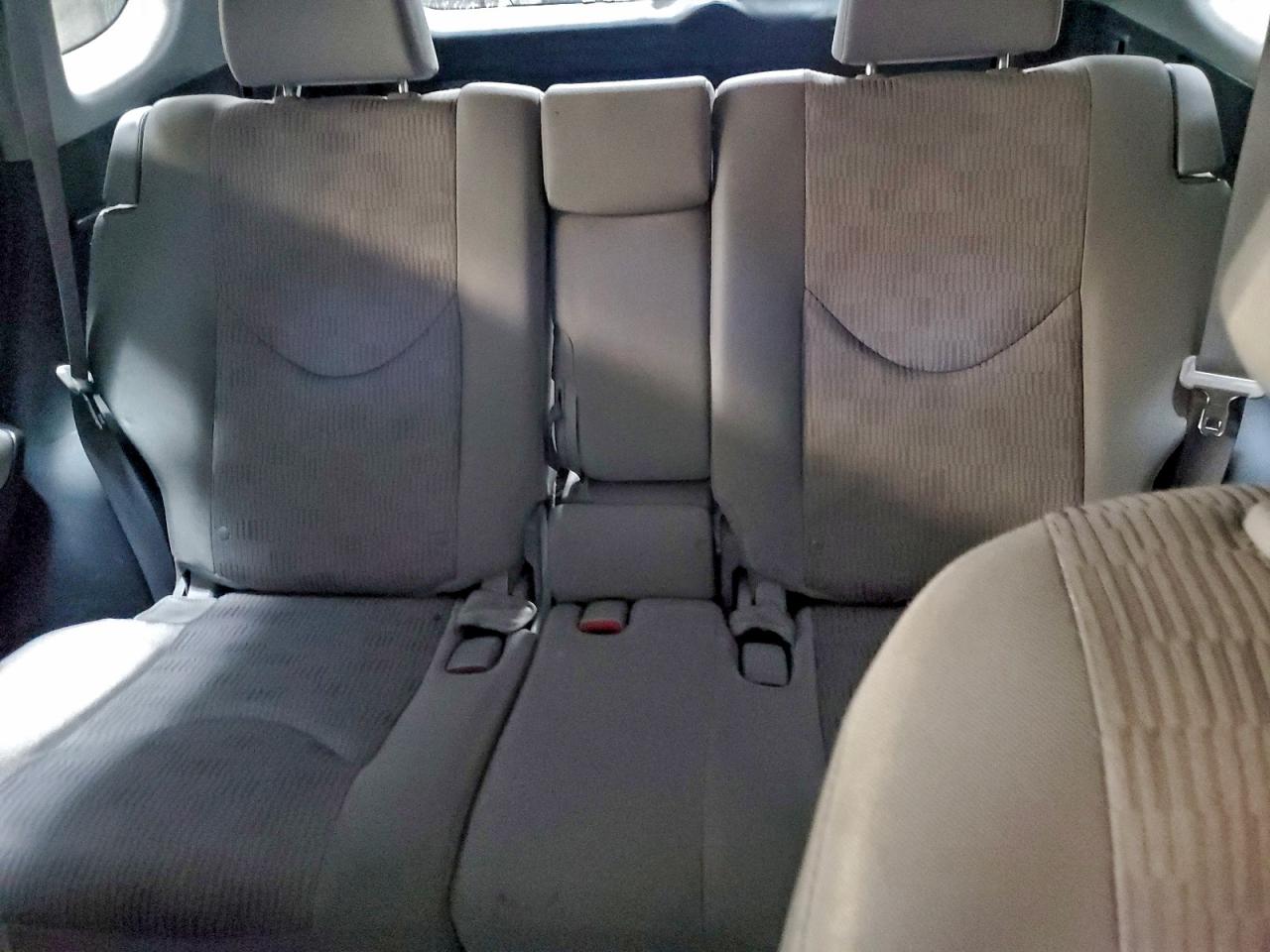 2012 TOYOTA RAV4 photo 10